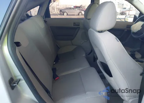 2008 Ford Focus S from USA, damaged, VIN 1FAHP34NX8W207435